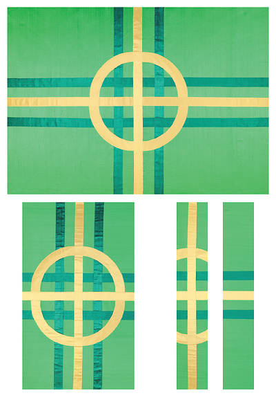 Picture of Convergence Kelly Dupioni 3-Piece Parament Set